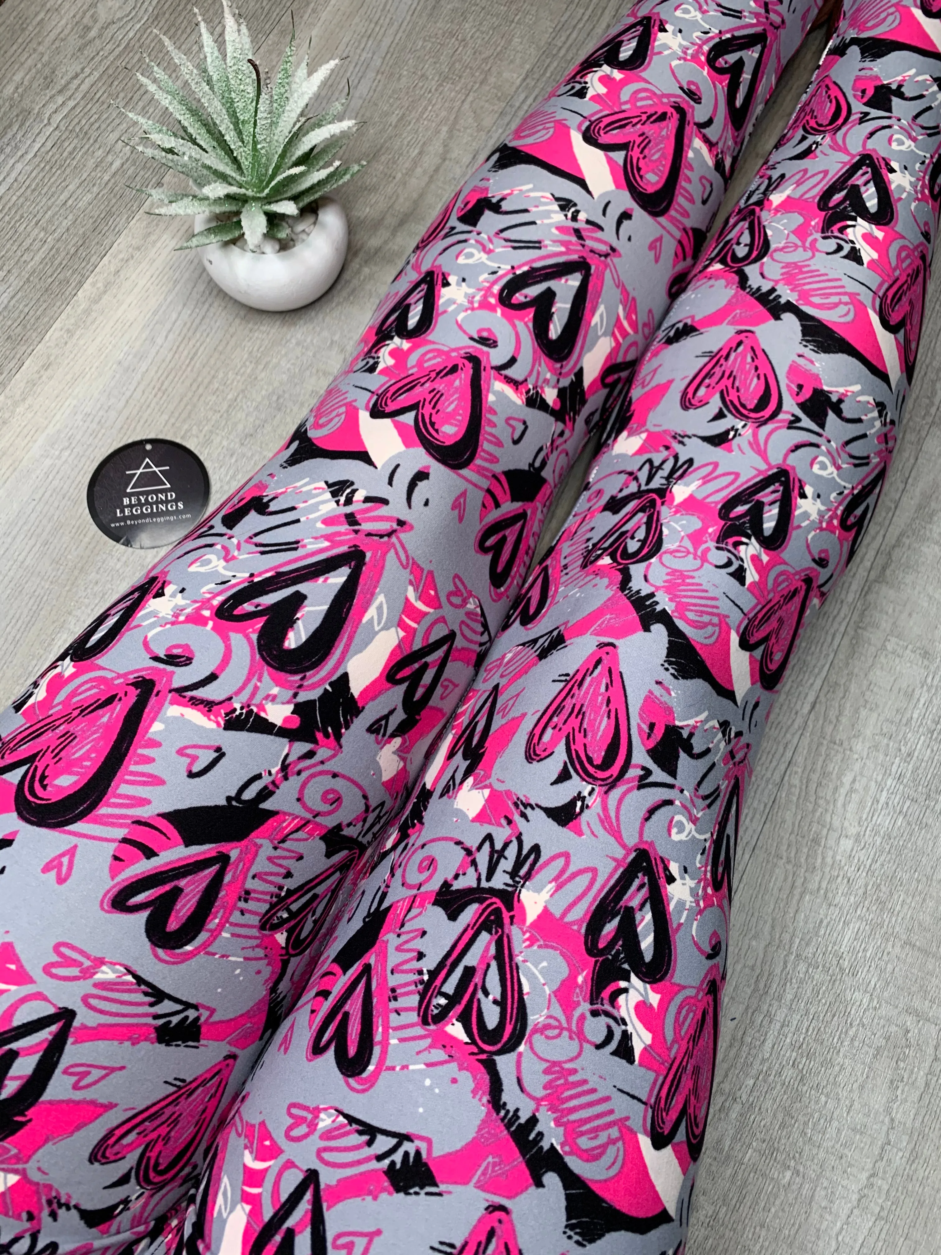 90's Heart Print Soft Leggings