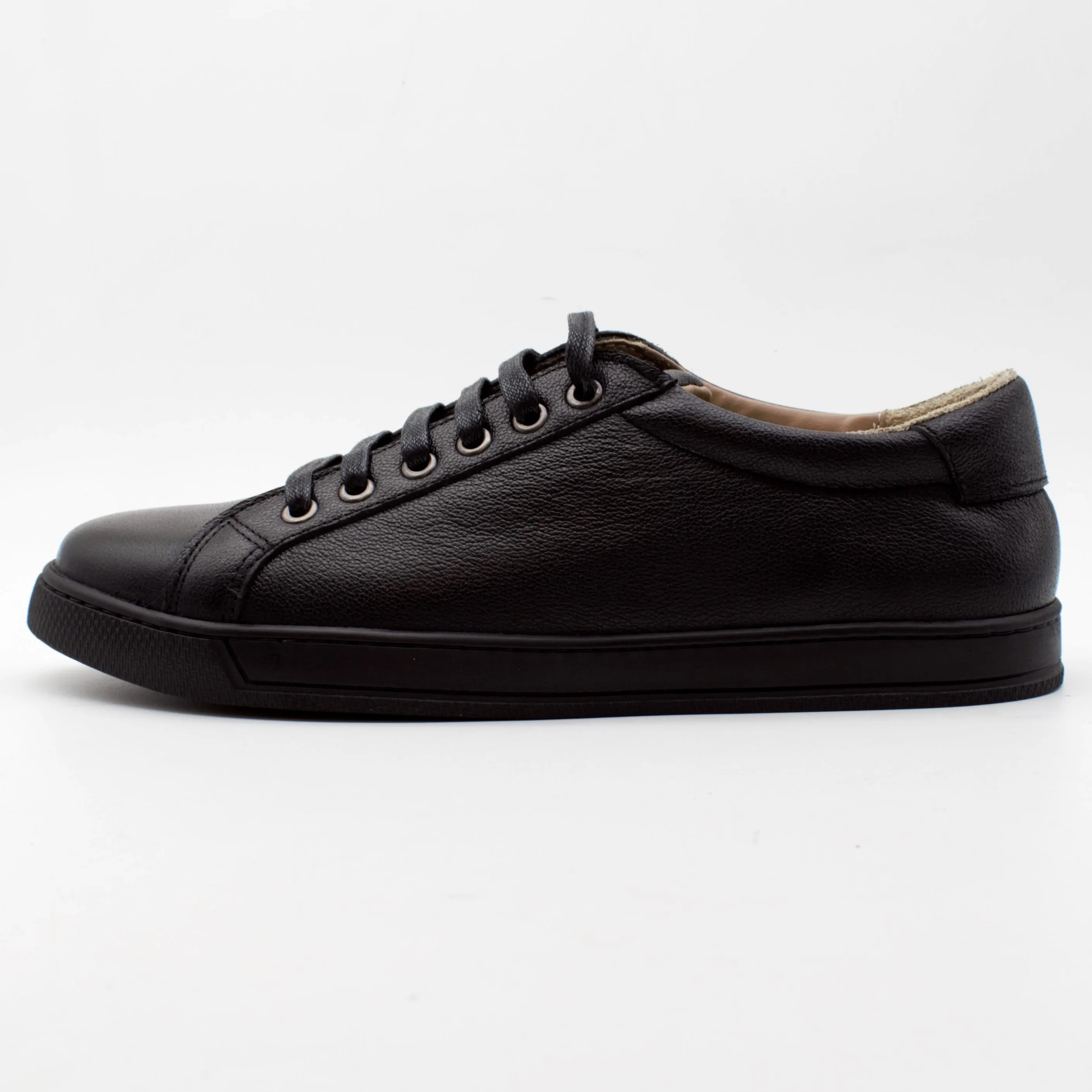 Calf Leather Low-Top Sneakers / Black Sole