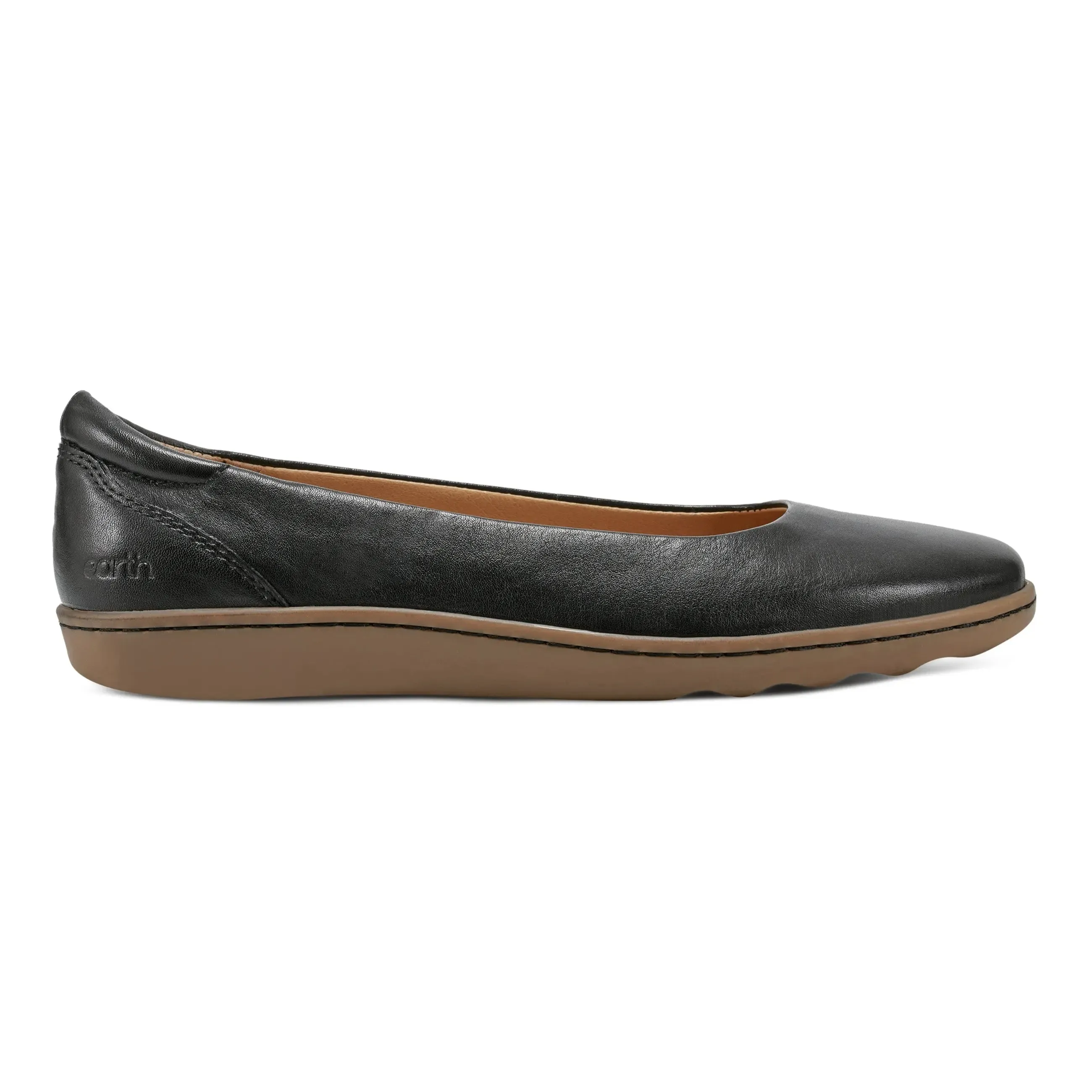 Landen Round Toe Casual Flats