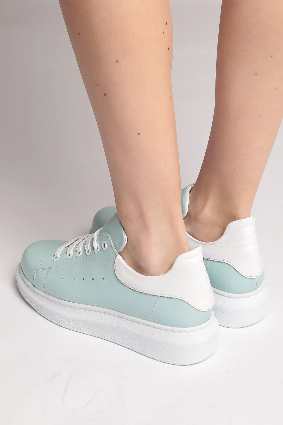 Minimalist Lace-Up Sneakers - Light Blue