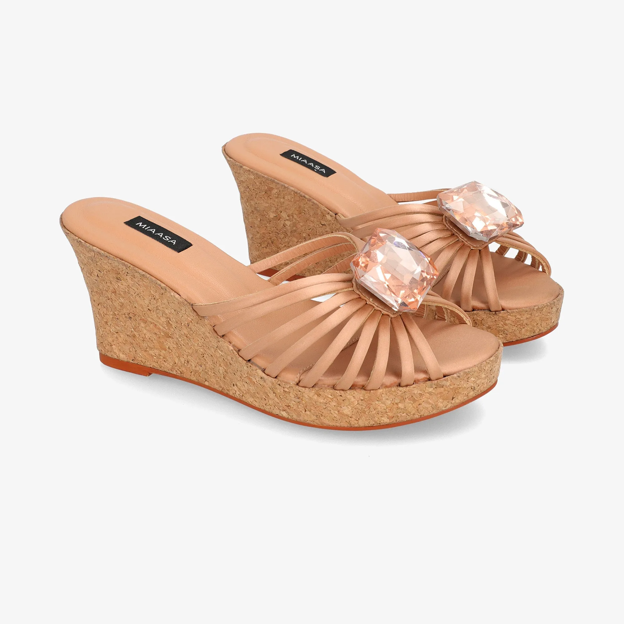 Wardrobe Essential '24 - Amani Wedge